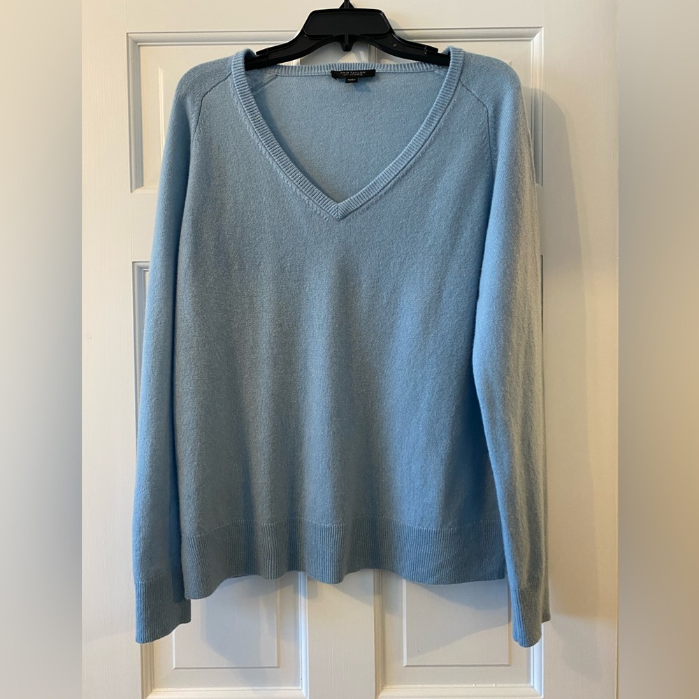 Ann Taylor Cashmere VNeck Long Sleeve